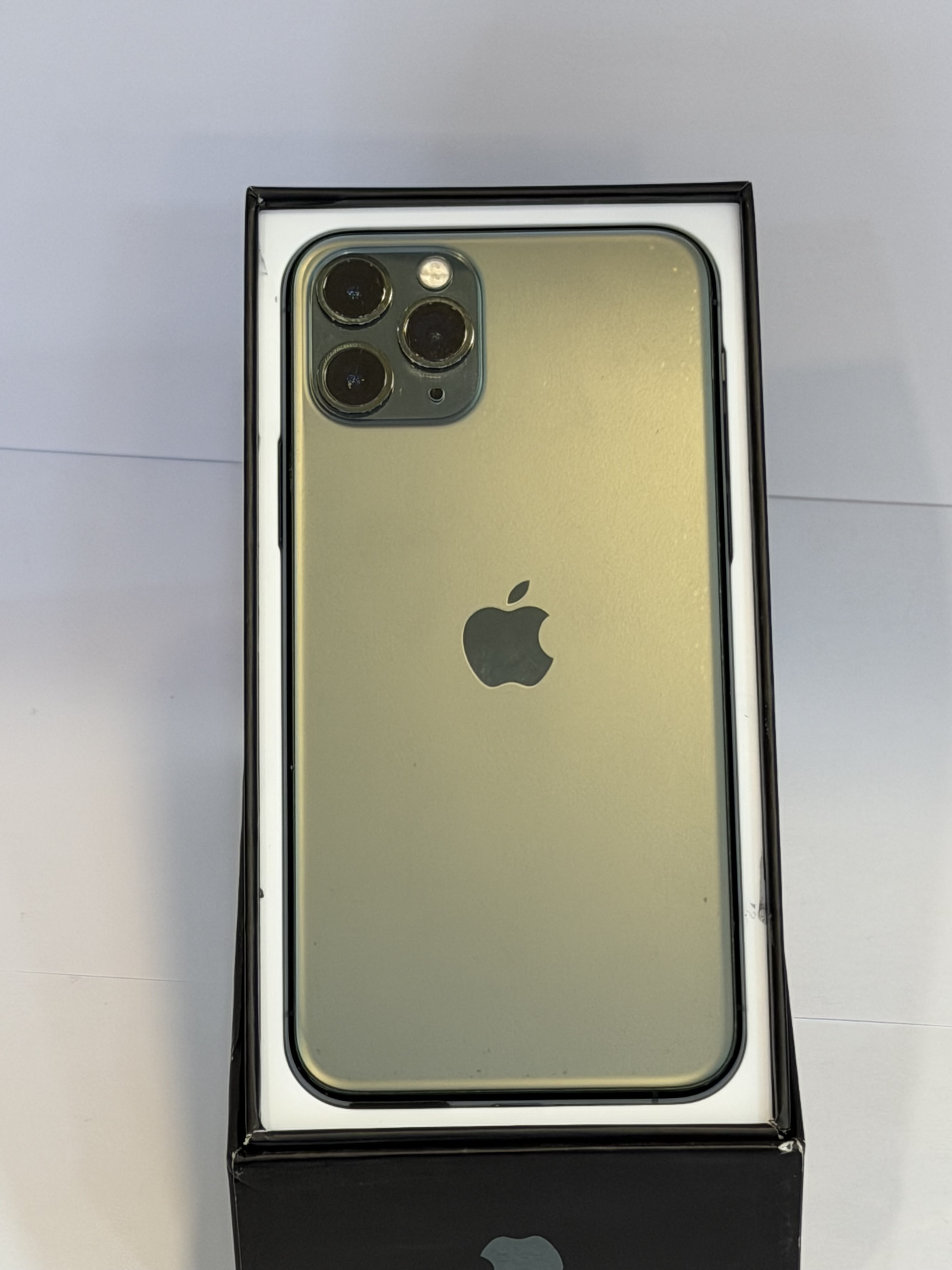 iphone 11 pro  استوک